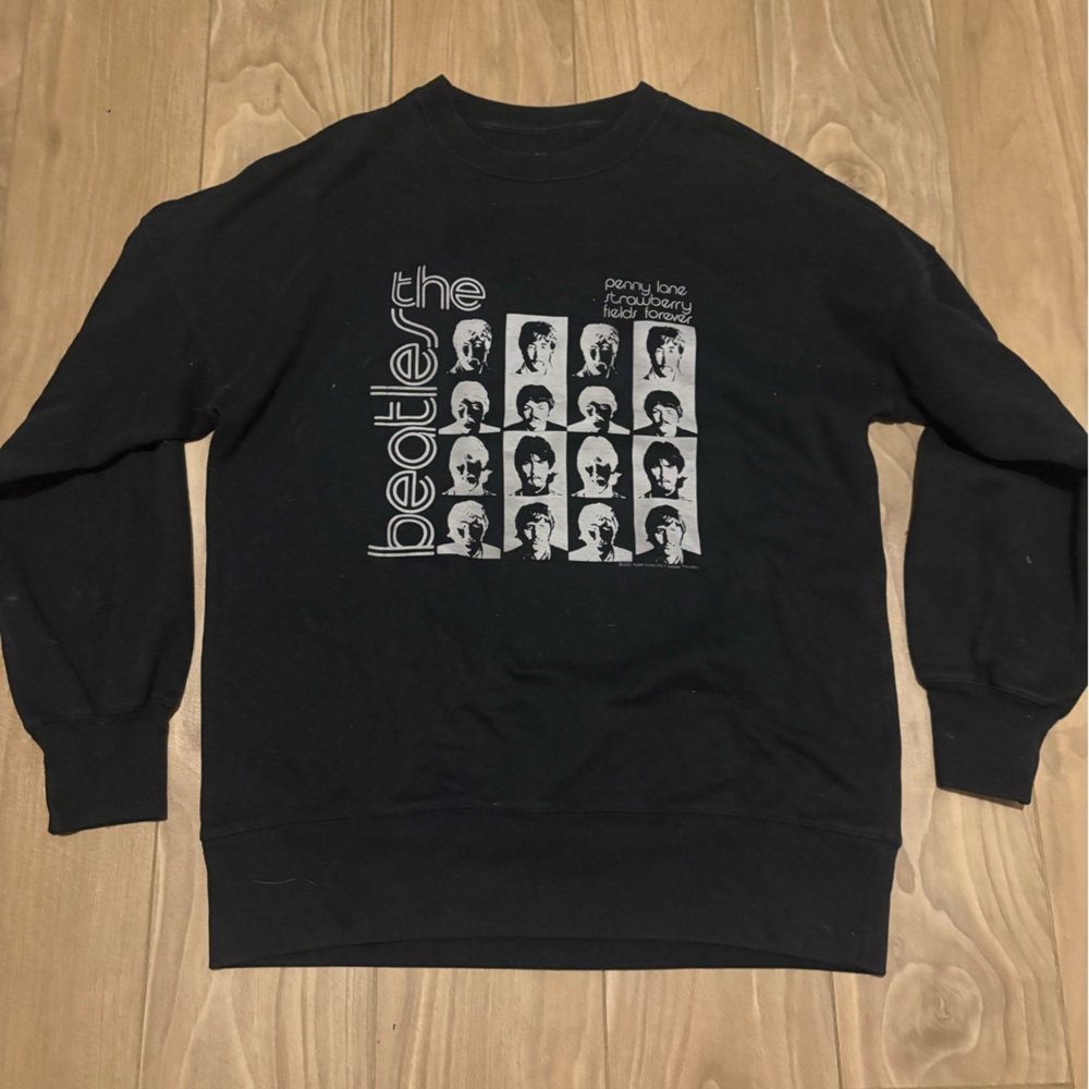 Abercrombie & Fitch Black The Beatles Graphic Crewneck Sweater